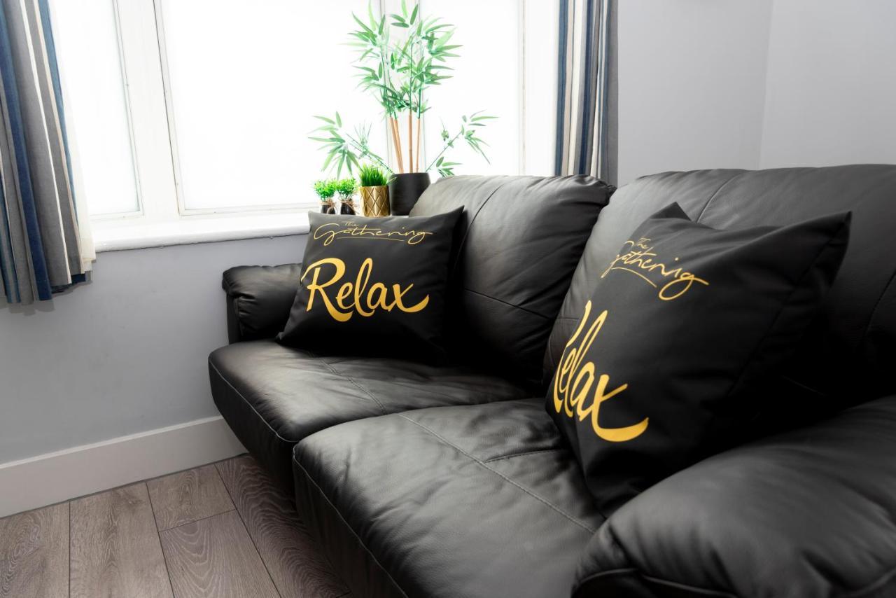 Wrexham Central Stay - Apartment Six מראה חיצוני תמונה
